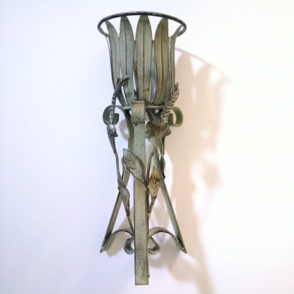 Metal Candle Holder‎ - Picture 2 of 8